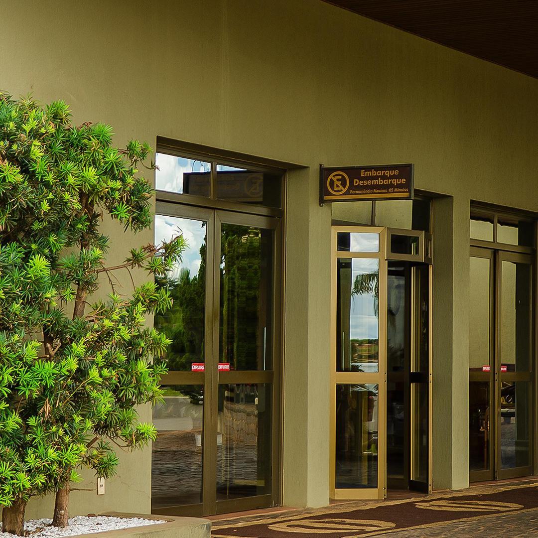 Hotel Ot Três Lagoas Esterno foto