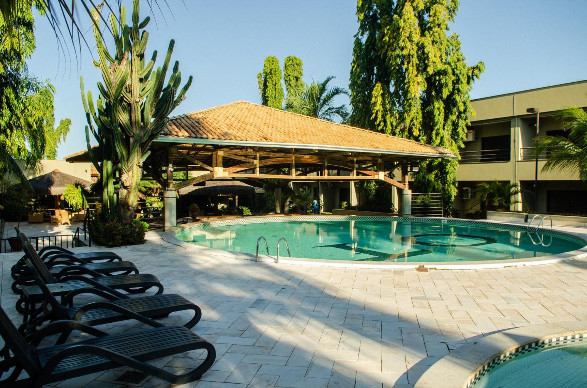 Hotel Ot Três Lagoas Esterno foto